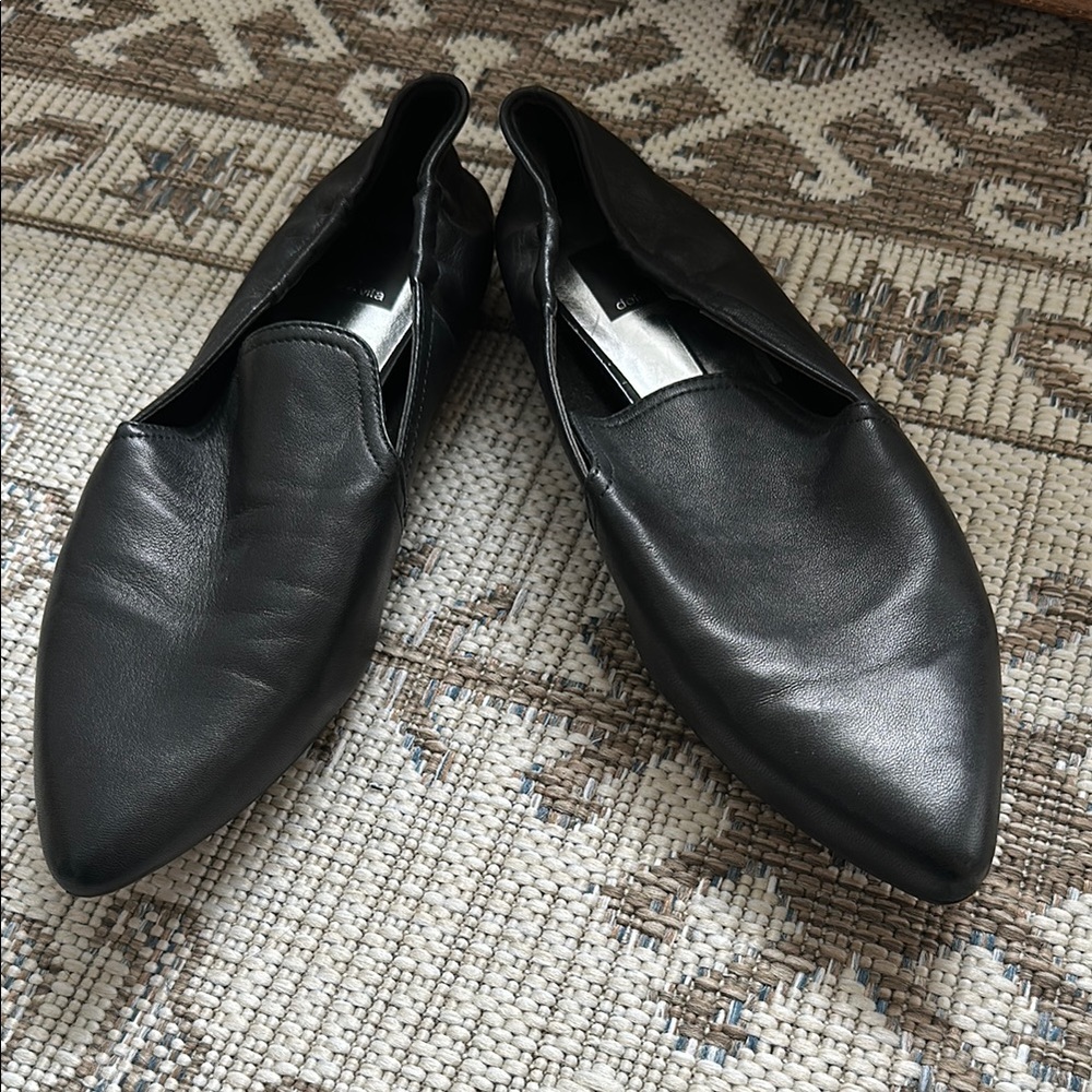 Dolce Vita Black Flats Elegant Pointed-Toe Loafers
